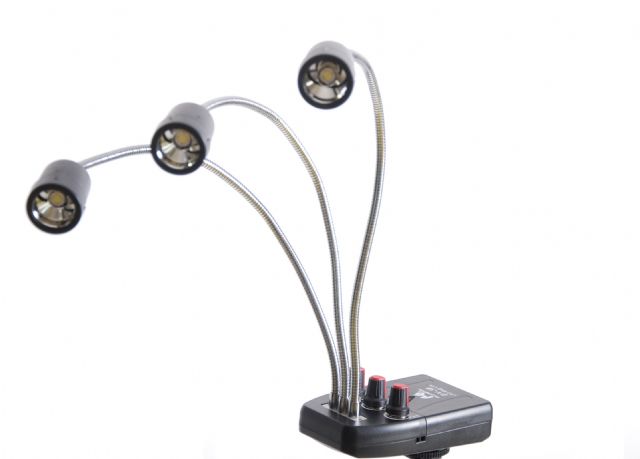 Falcon Eyes Macro LED Lamp DV-3B on Penlite