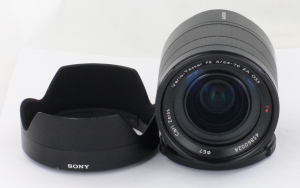 Sony Zeiss Vario-Tessar T* FE 24-70 mm f/4 ZA OSS Lens E-Mount Full-Size