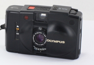 Olympus XA2 35mm Camera (Faulty)