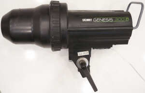 Calumet Genesis 300B c/w Genesis B Power Port Studio Flash