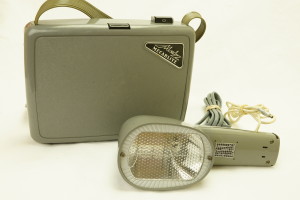 1960s Mecablitz Type 328 flash, Model 101 with battery pack