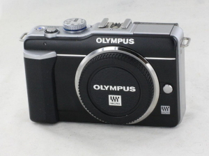 Olympus E-PL1 Digital Camera Body
