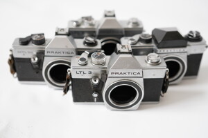 4 x Faulty Praktica 35mm camera bodies