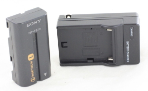Sony NP-F570 L Battery & Mains Charger
